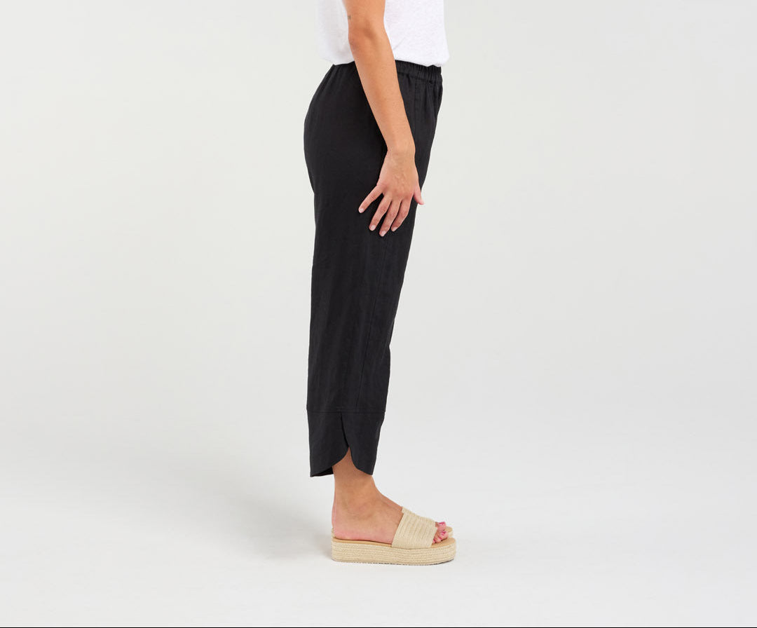 Blackstone Arabella Petal Hem Pants - Black
