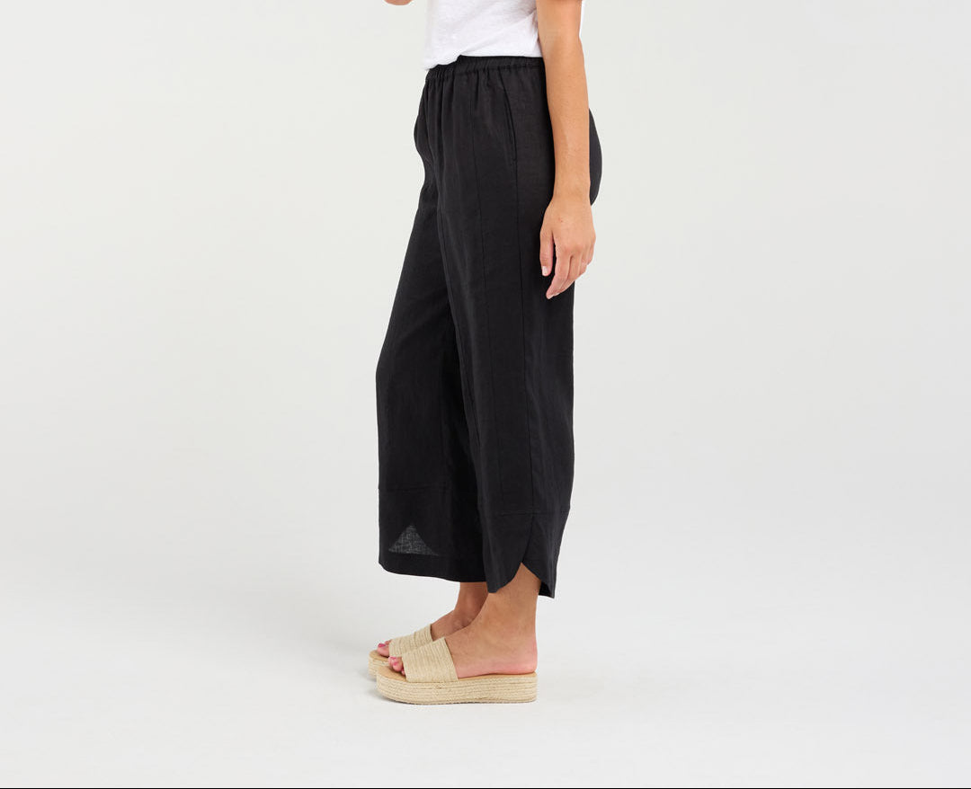 Blackstone Arabella Petal Hem Pants - Black