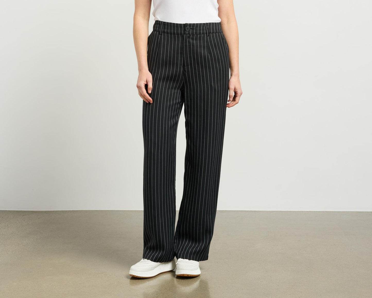 et alia Riley Pant - Black Pinstripe