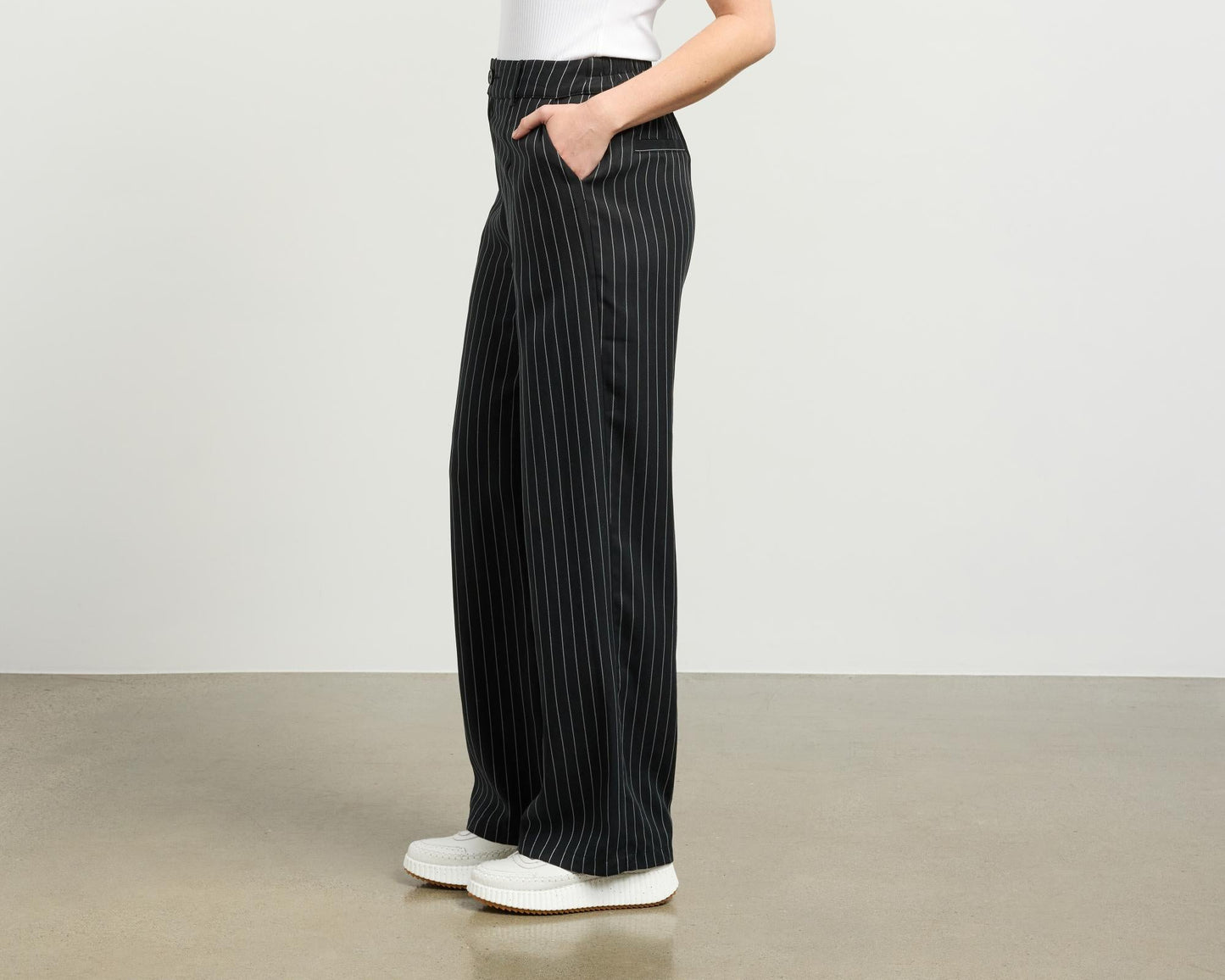 et alia Riley Pant - Black Pinstripe