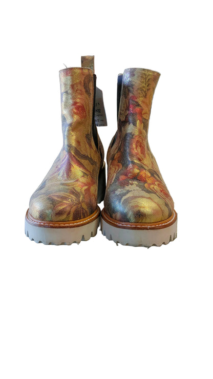 PRE OWNED Bresley Panko multi boots - size 37