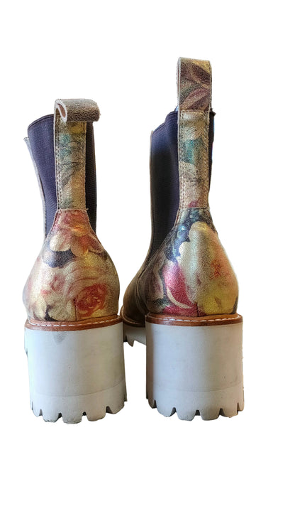 PRE OWNED Bresley Panko multi boots - size 37