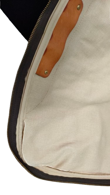 Louis Vuitton Sirius 70 interior upper zip area detail
