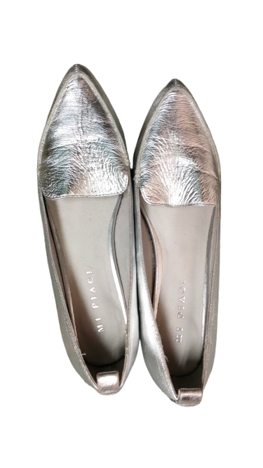 PRE OWNED Mi Piaci Silver Low Heel Flats