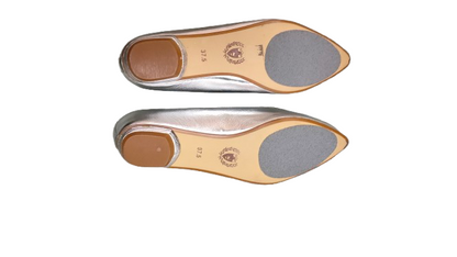 PRE OWNED Mi Piaci Silver Low Heel Flats
